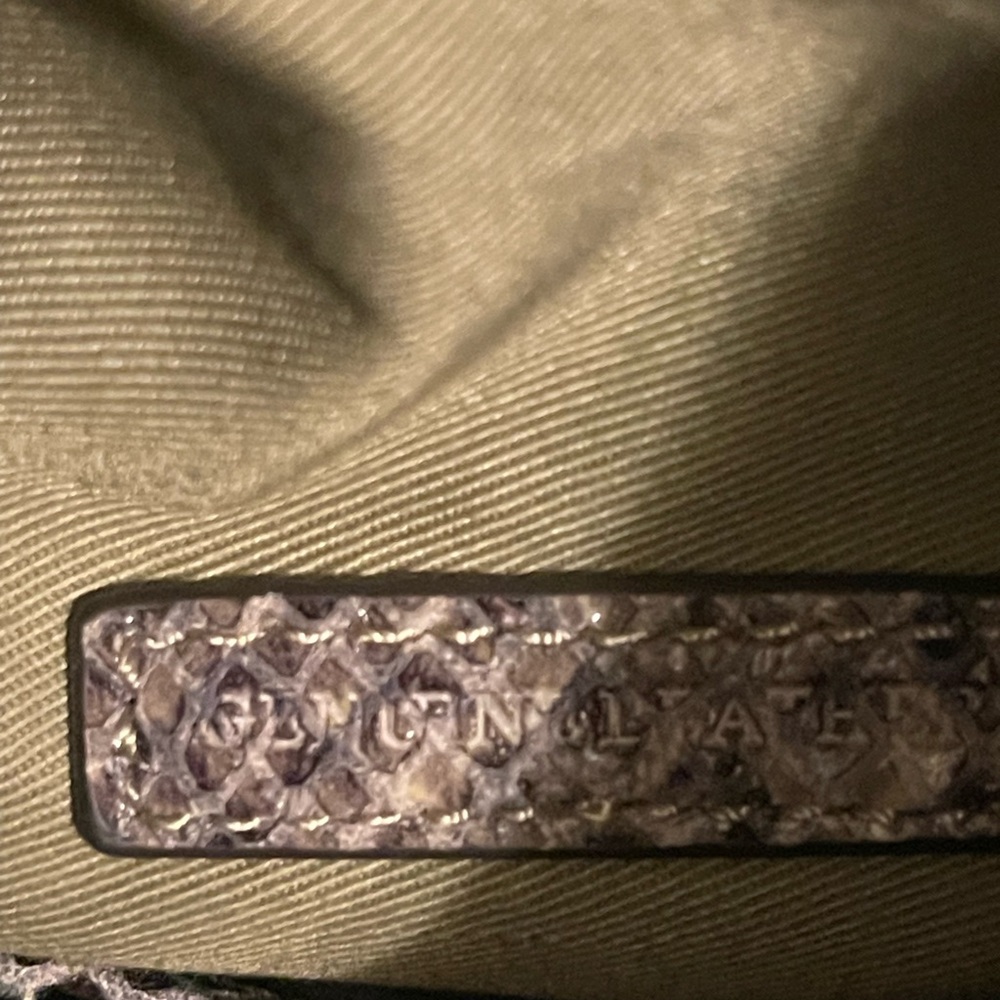 G.I.L.I Leather Snakeskin Patterned Women's Bag. NWOT - Picture 6 of 7